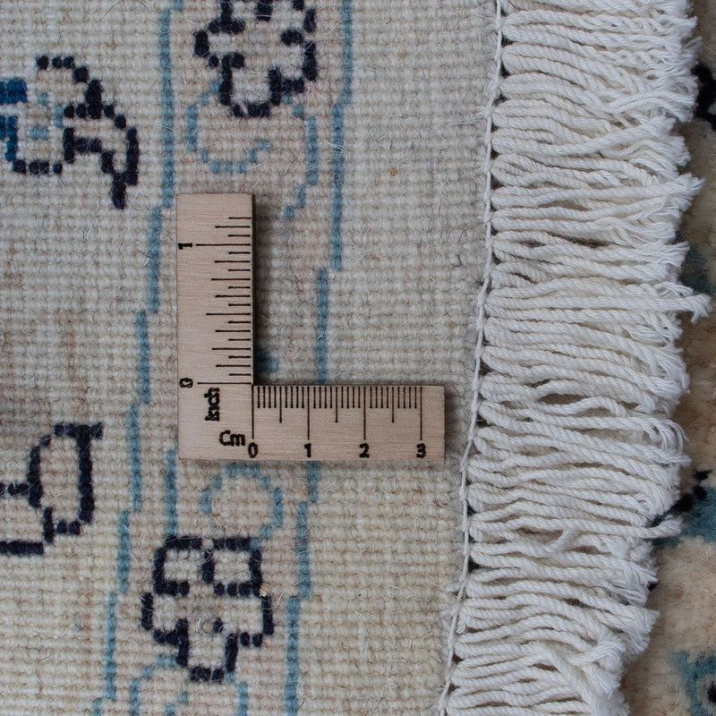 Persisk matta - Nain runt  - 300 x 300 cm - mörkröd