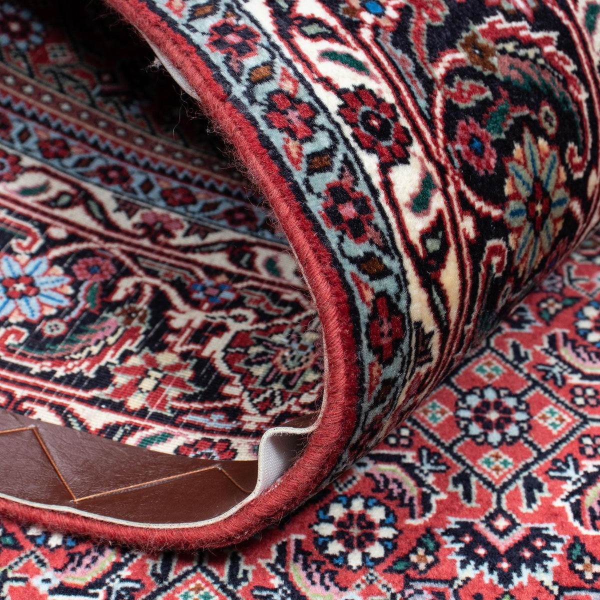 Persisk matta - Bijar - 208 x 132 cm - ljusröd