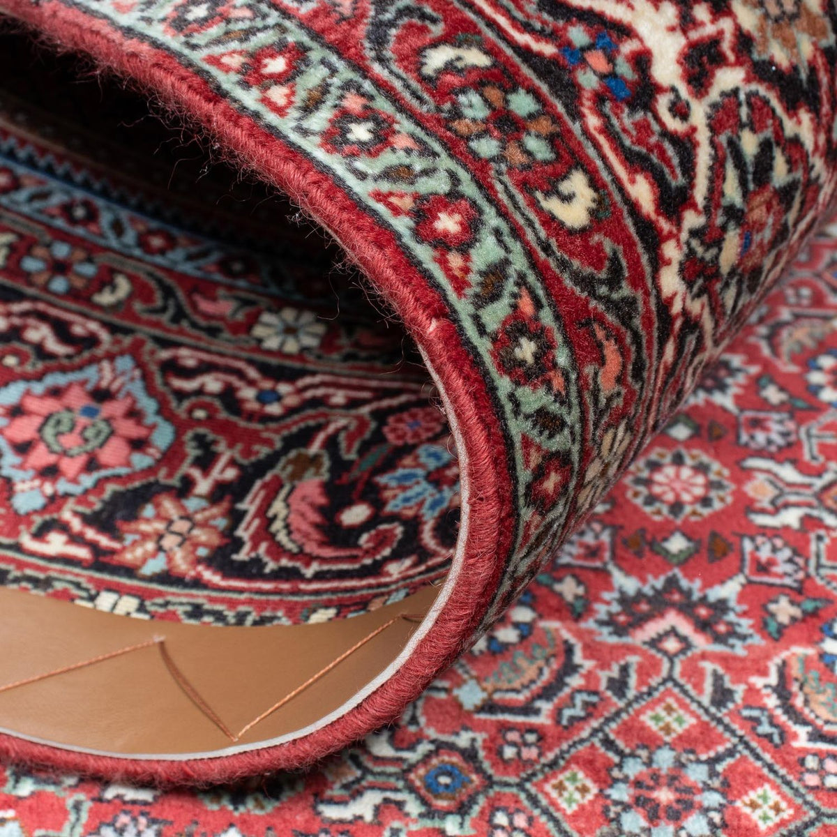 Persisk matta - Bijar - 208 x 133 cm - ljusröd