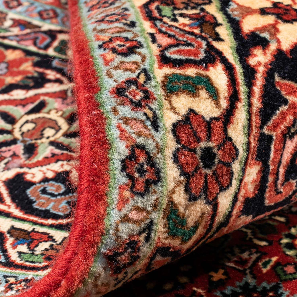 Persisk matta - Bijar - 340 x 254 cm - mörkröd