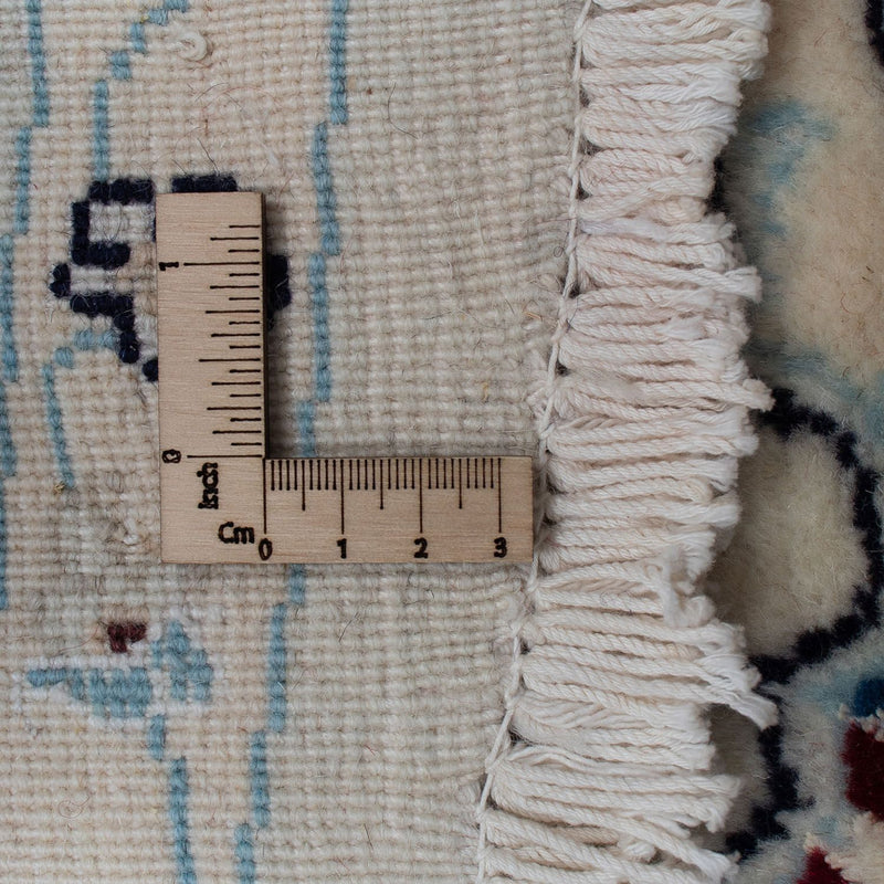 Persisk matta - Nain runt  - 300 x 300 cm - mörkröd