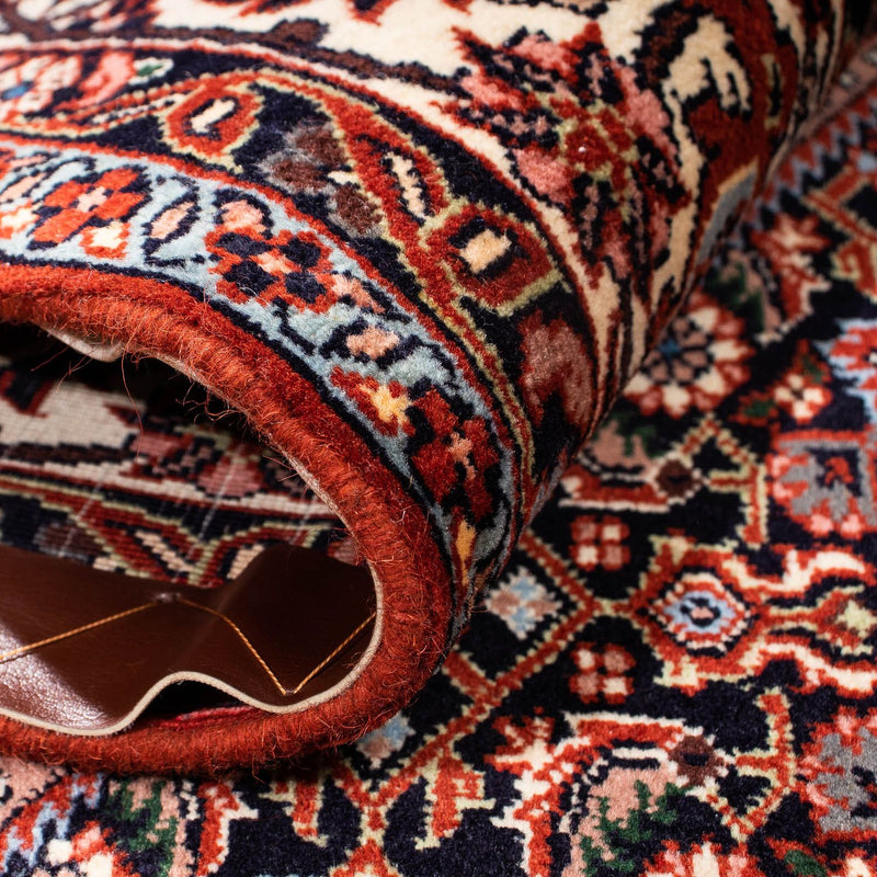 Persisk matta - Bijar - 241 x 170 cm - mörkröd