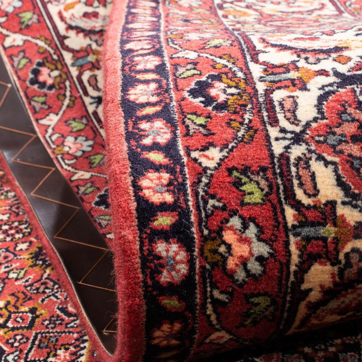 Persisk matta - Bijar - 246 x 171 cm - ljusröd