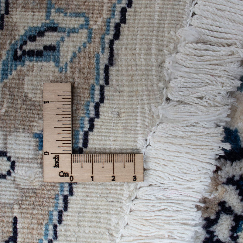 Persisk matta - Nain runt  - 245 x 245 cm - mörkröd