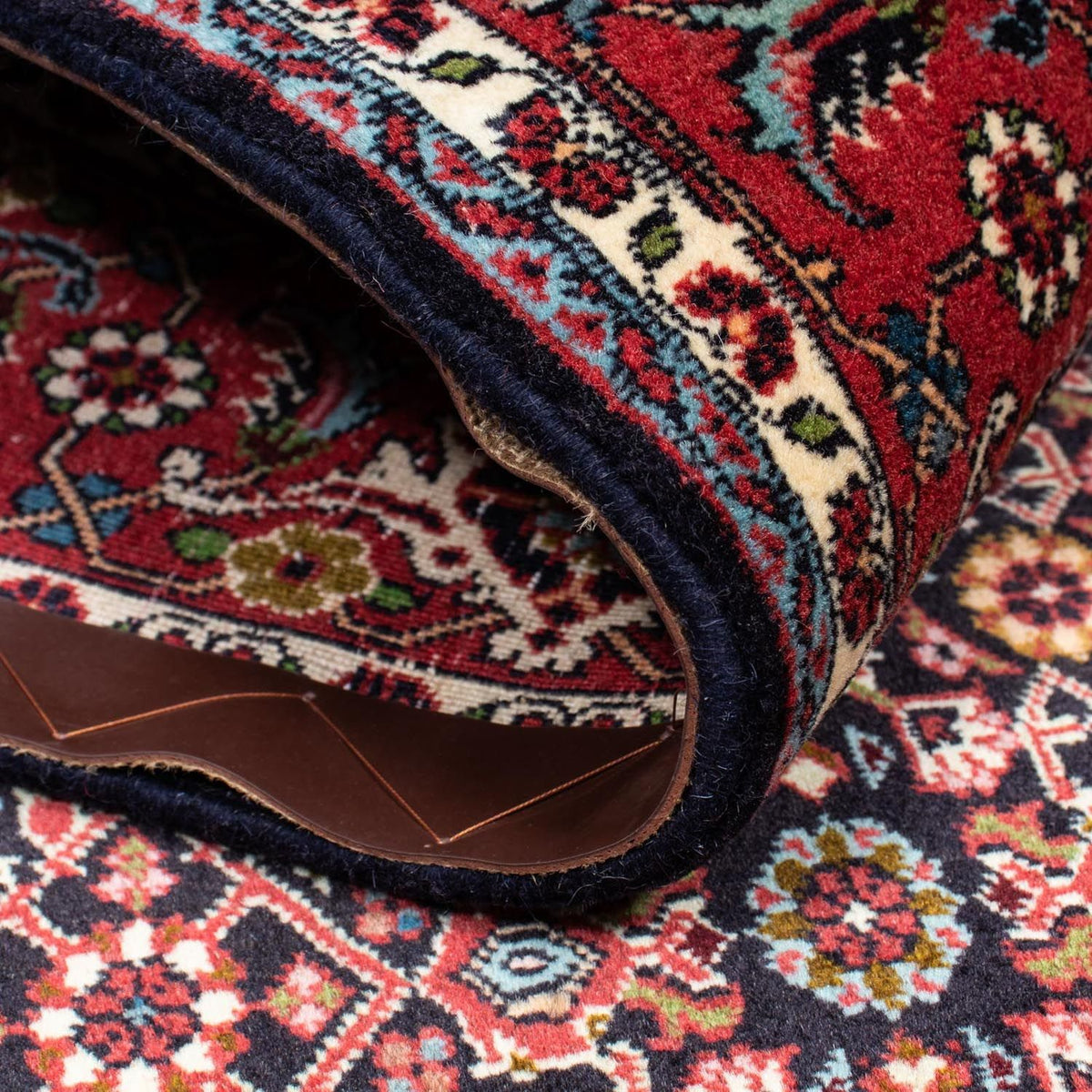 Persisk matta - Bijar - 200 x 141 cm - röd