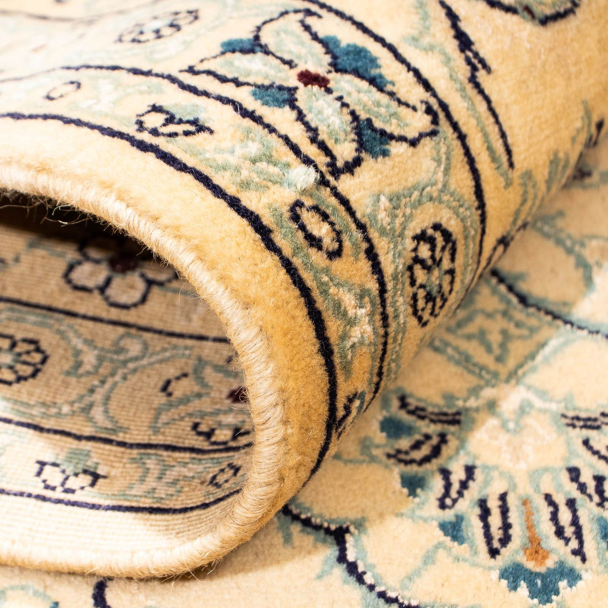 Persisk matta - Nain - Royal - 238 x 167 cm - beige