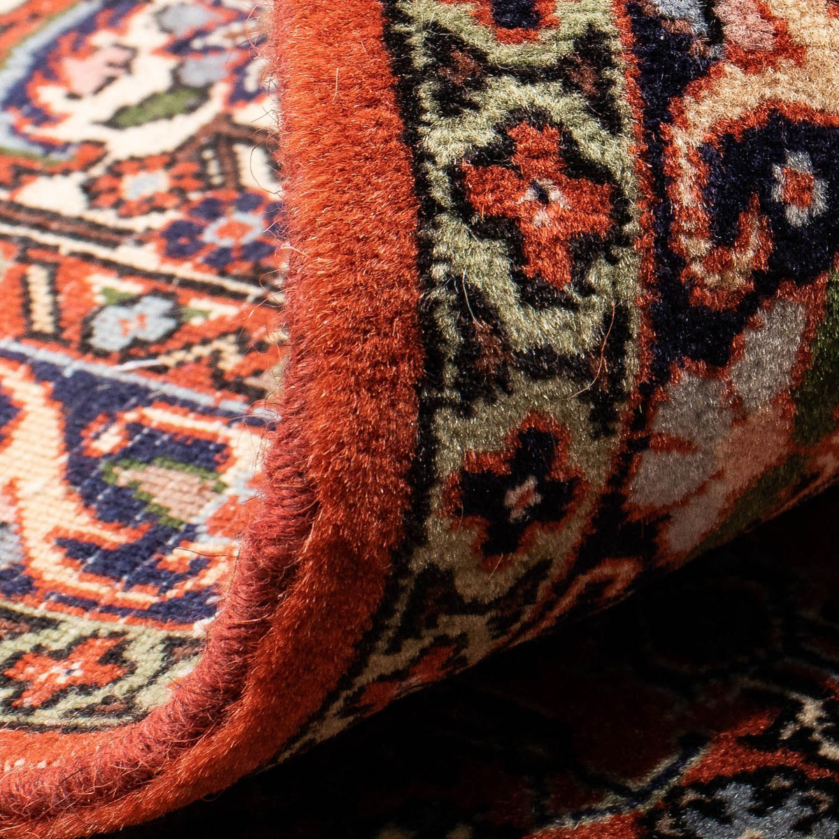 Persisk matta - Bijar - 237 x 168 cm - ljusröd