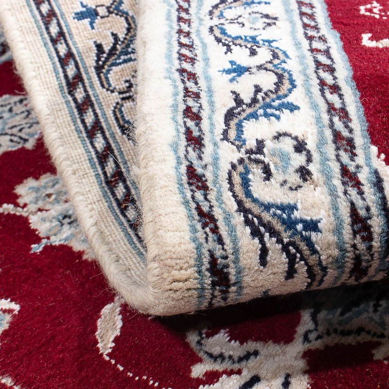 Persisk matta - Nain - 142 x 95 cm - mörkröd