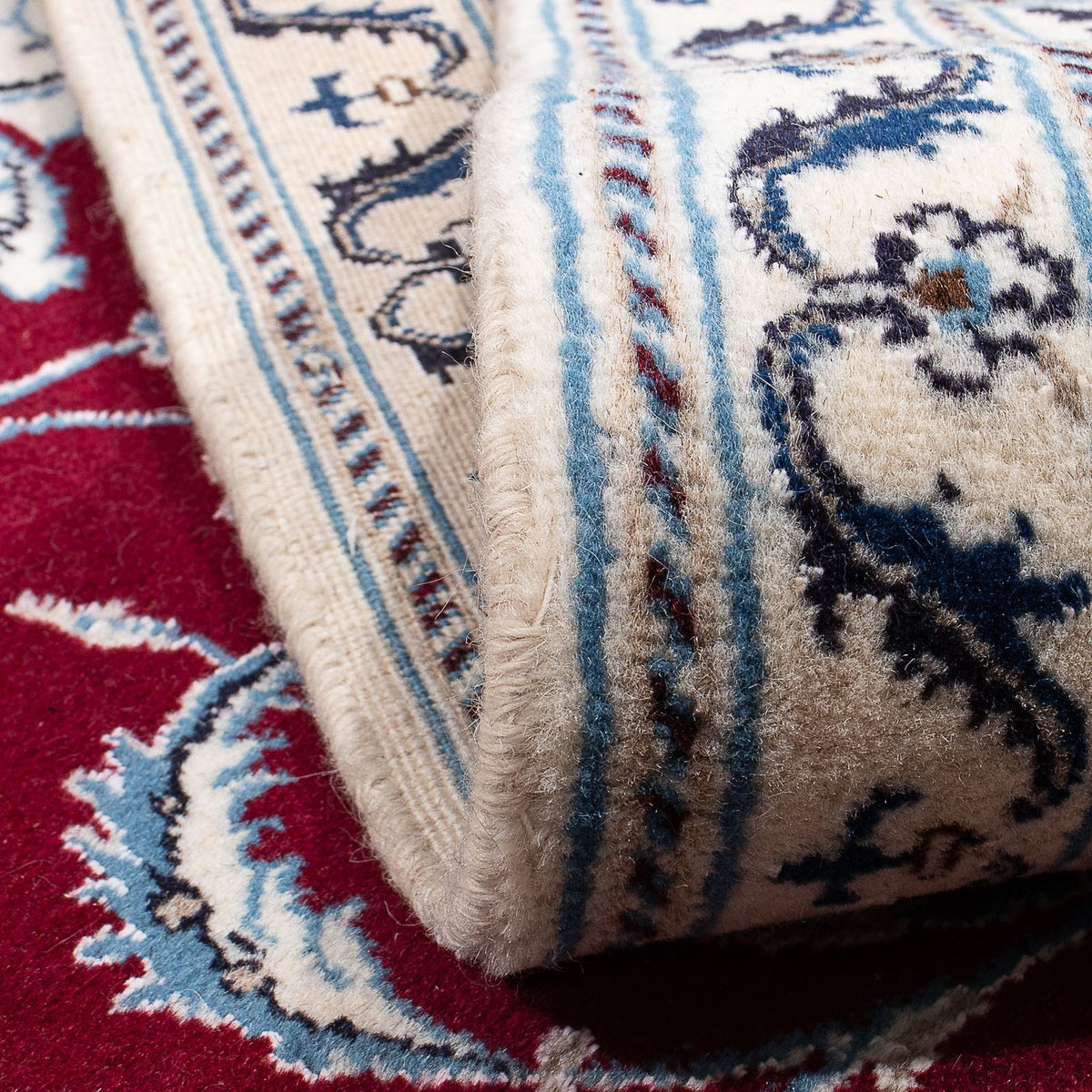 Persisk matta - Nain - 250 x 200 cm - mörkröd