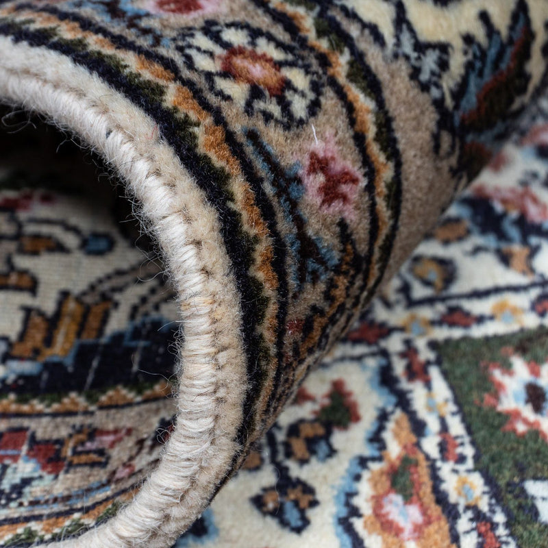 Persisk matta - Classic - 236 x 170 cm - beige