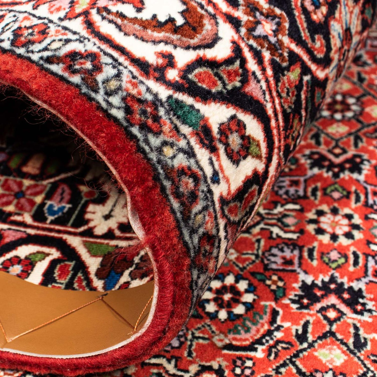 Persisk matta - Bijar - 403 x 298 cm - mörkröd