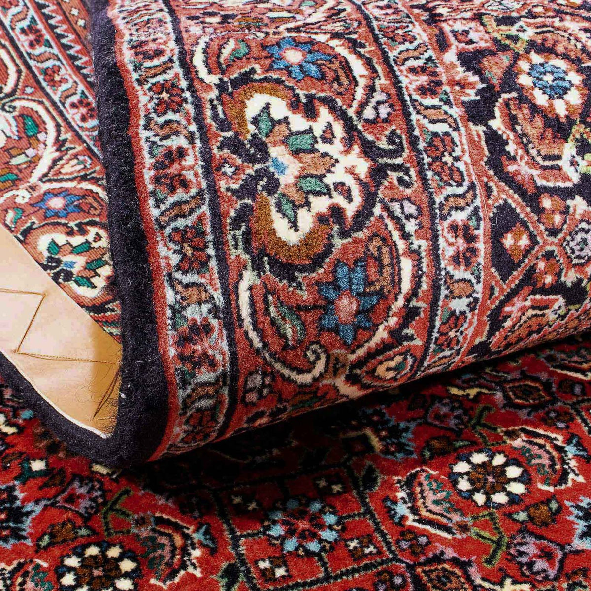 Persisk matta - Bijar - 183 x 110 cm - röd