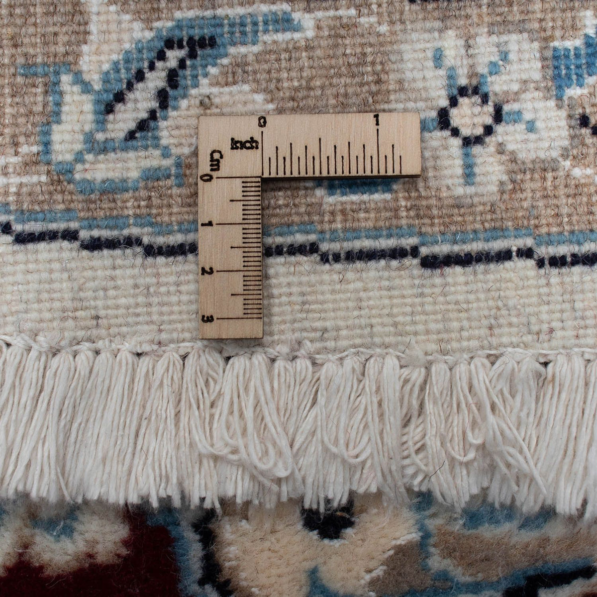 Persisk matta - Nain runt  - 250 x 250 cm - mörkröd