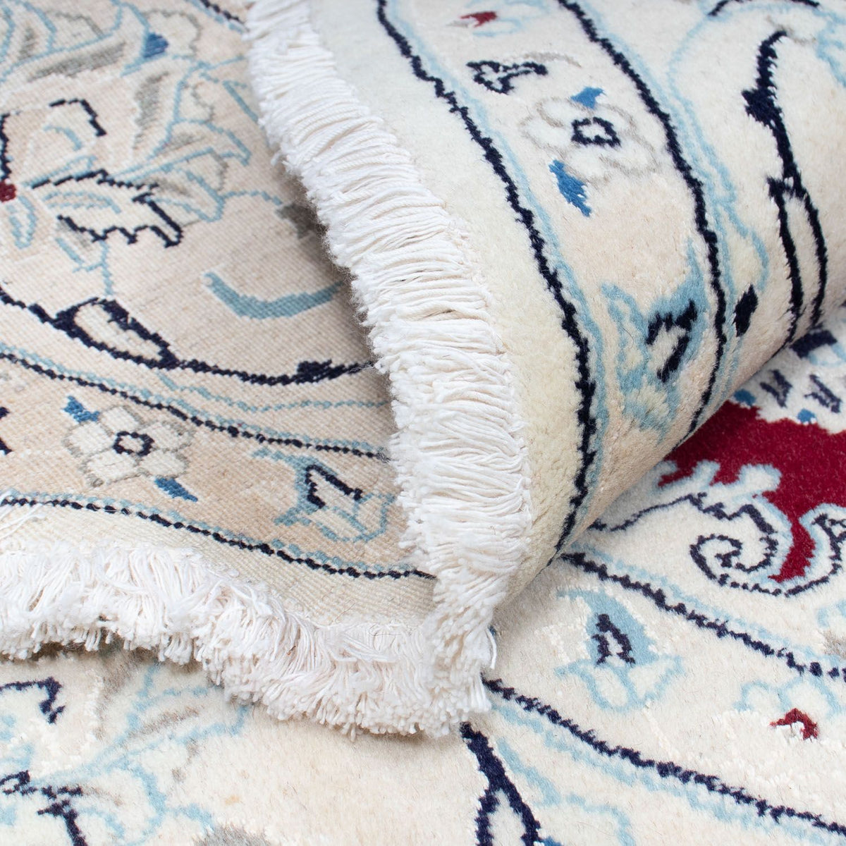 Persisk matta - Nain runt  - 245 x 245 cm - mörkröd