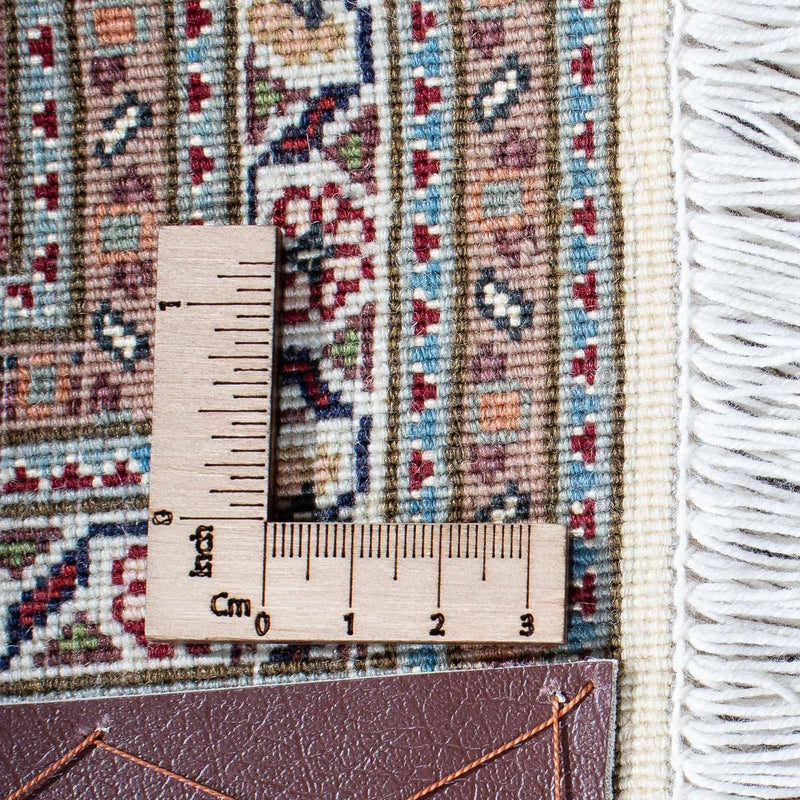 Persisk matta - Tabriz - 195 x 151 cm - ljusbrun