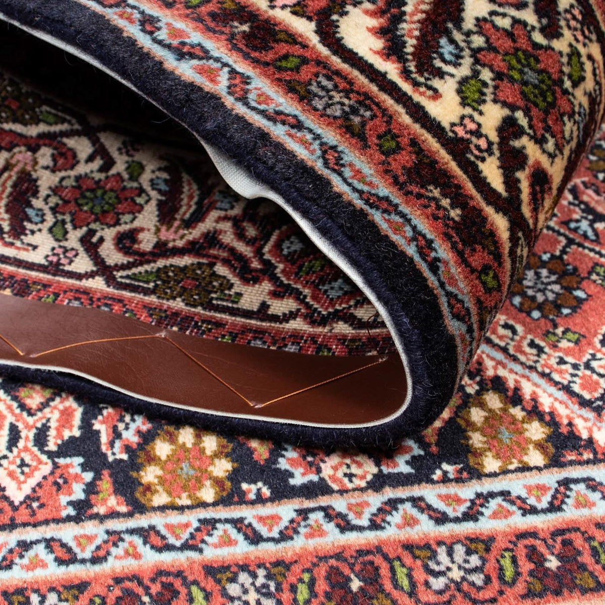 Persisk matta - Bijar - 200 x 141 cm - röd