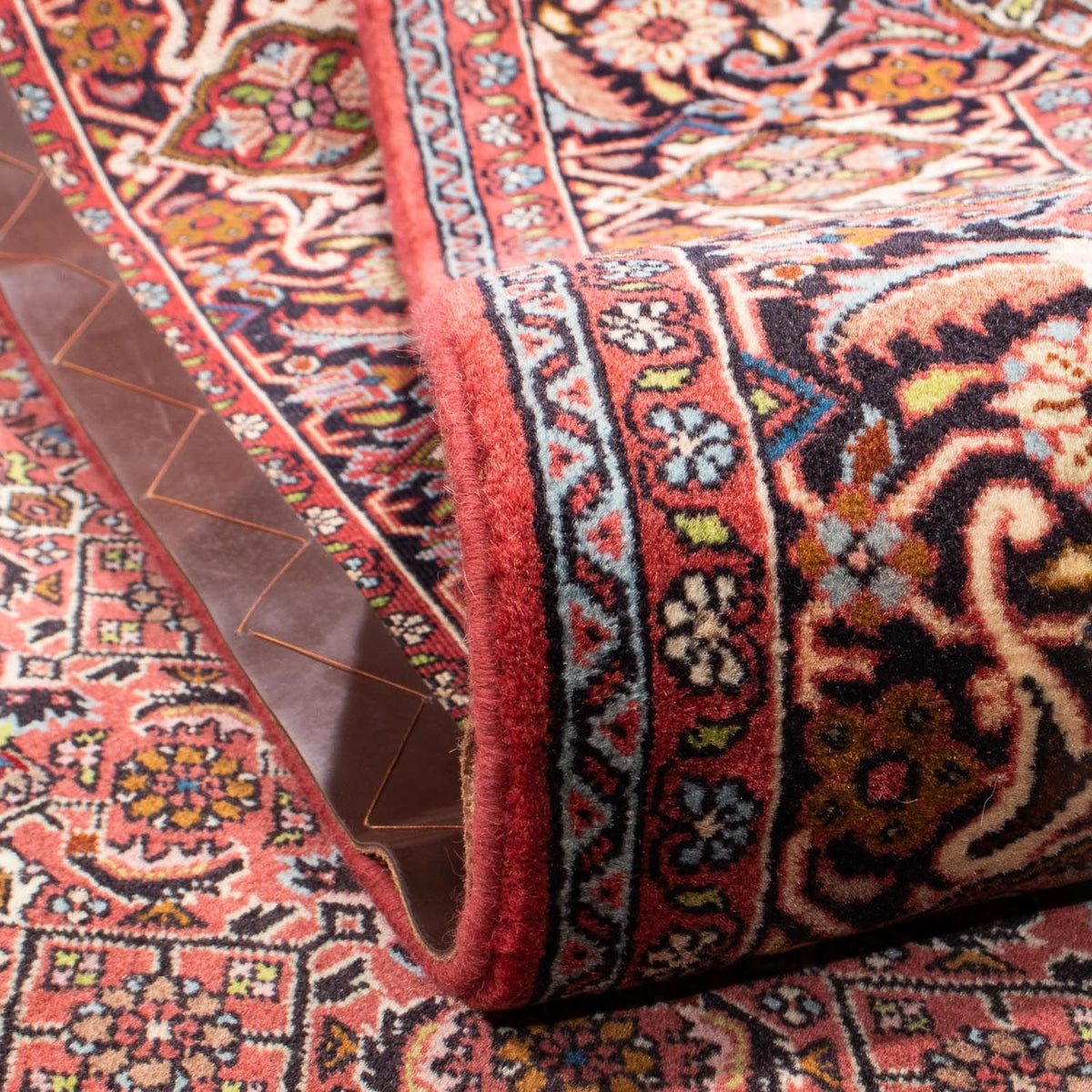 Persisk matta - Bijar - 246 x 170 cm - mörkröd