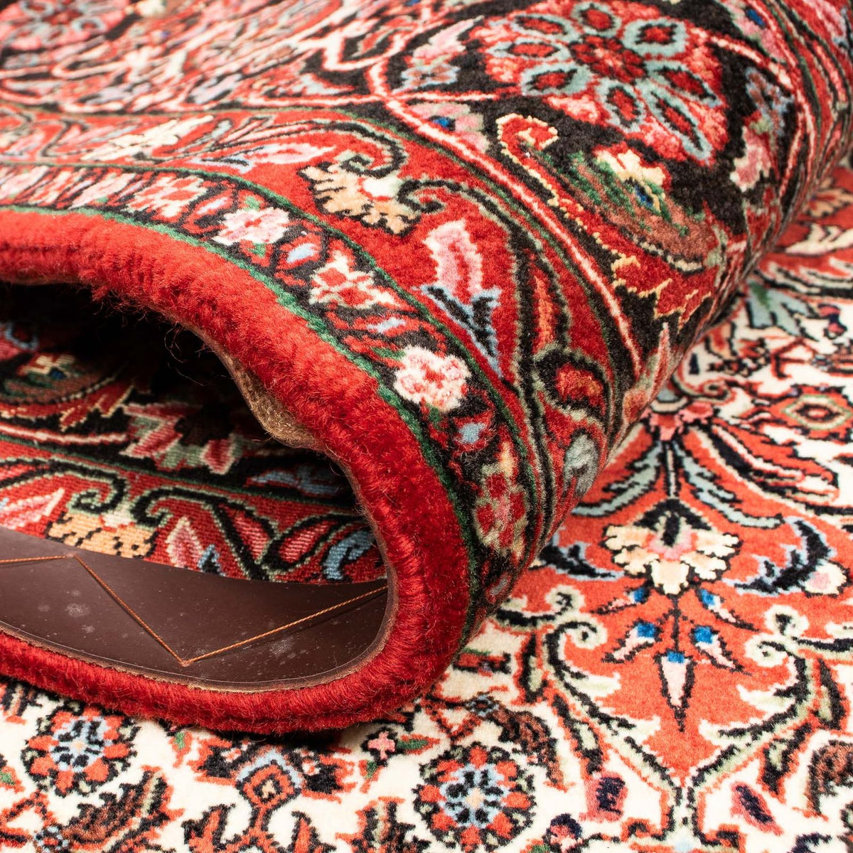 Persisk matta - Bijar - 258 x 200 cm - mörkröd