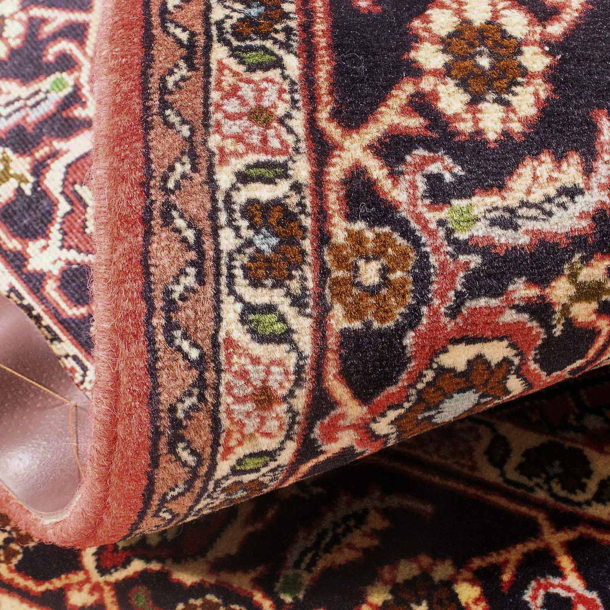 Persisk matta - Bijar - 136 x 83 cm - röd