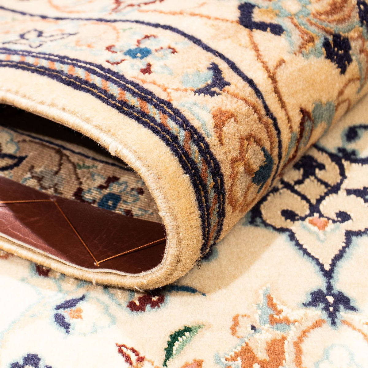 Persisk matta - Nain - Royal - 248 x 165 cm - beige