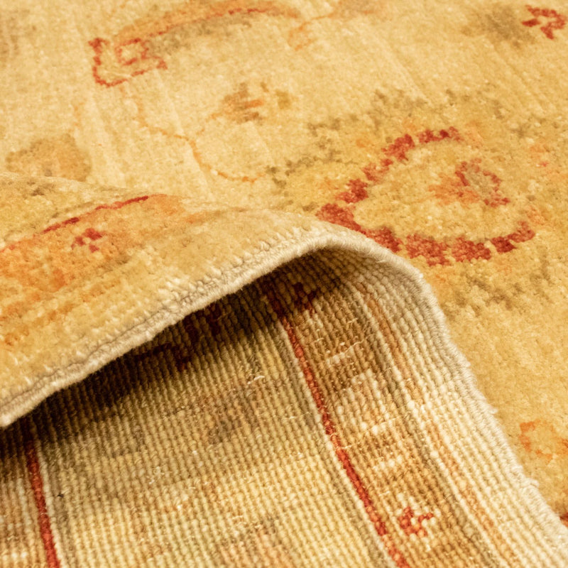 Ziegler Carpet - 144 x 93 cm - beige