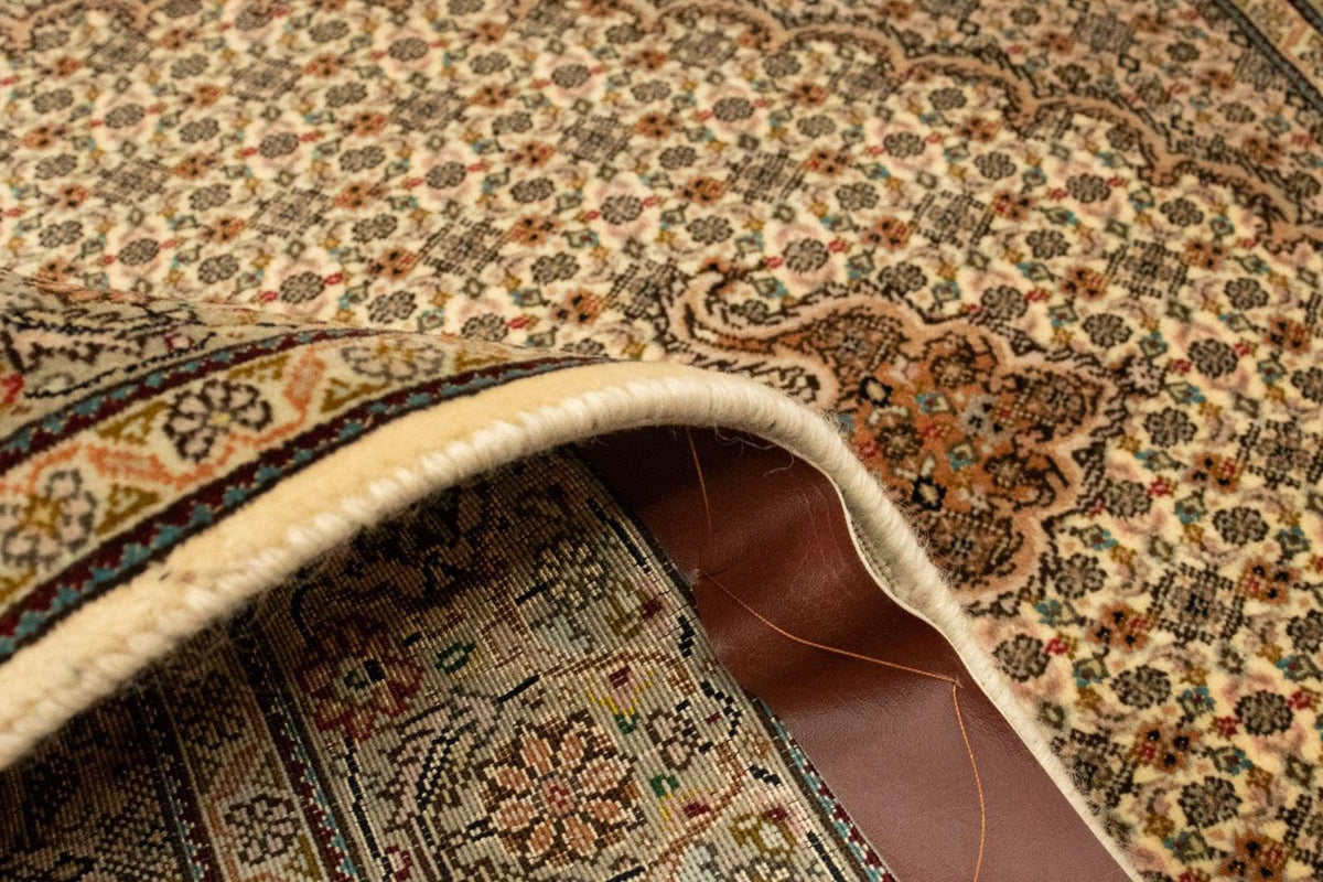 Persisk matta - Tabriz - Royal - 154 x 106 cm - beige