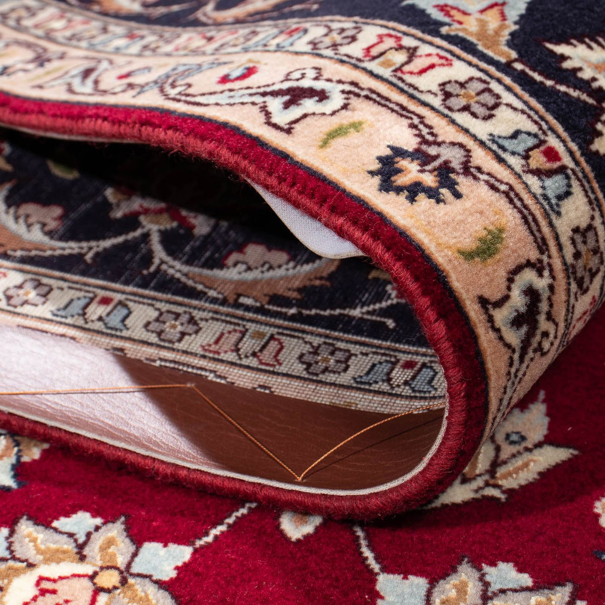 Persisk matta - Tabriz - Royal - 207 x 153 cm - mörkröd