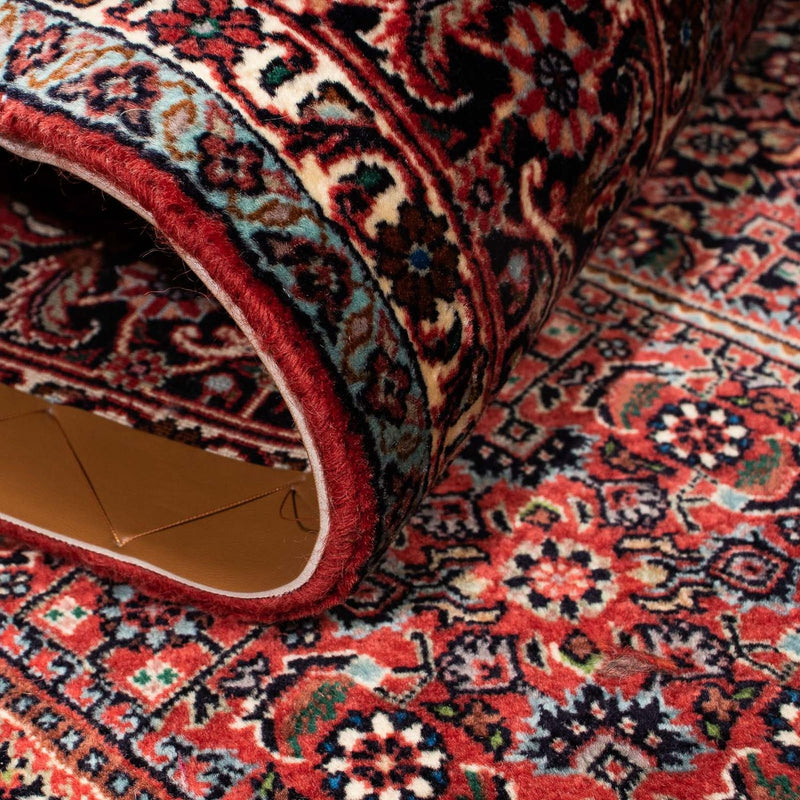 Persisk matta - Bijar - 233 x 169 cm - mörkröd