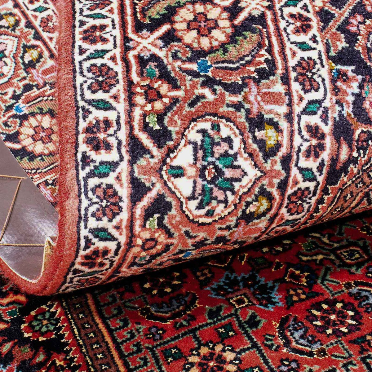 Persisk matta - Bijar - 178 x 110 cm - röd