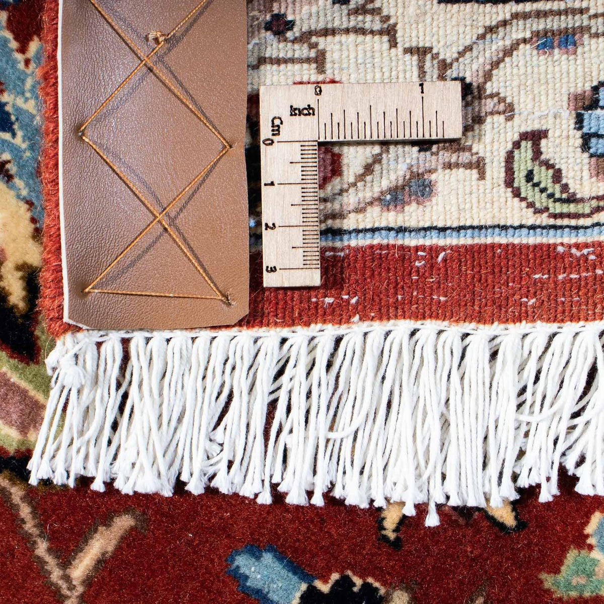 Persisk matta - Ghom - 232 x 180 cm - mörkröd