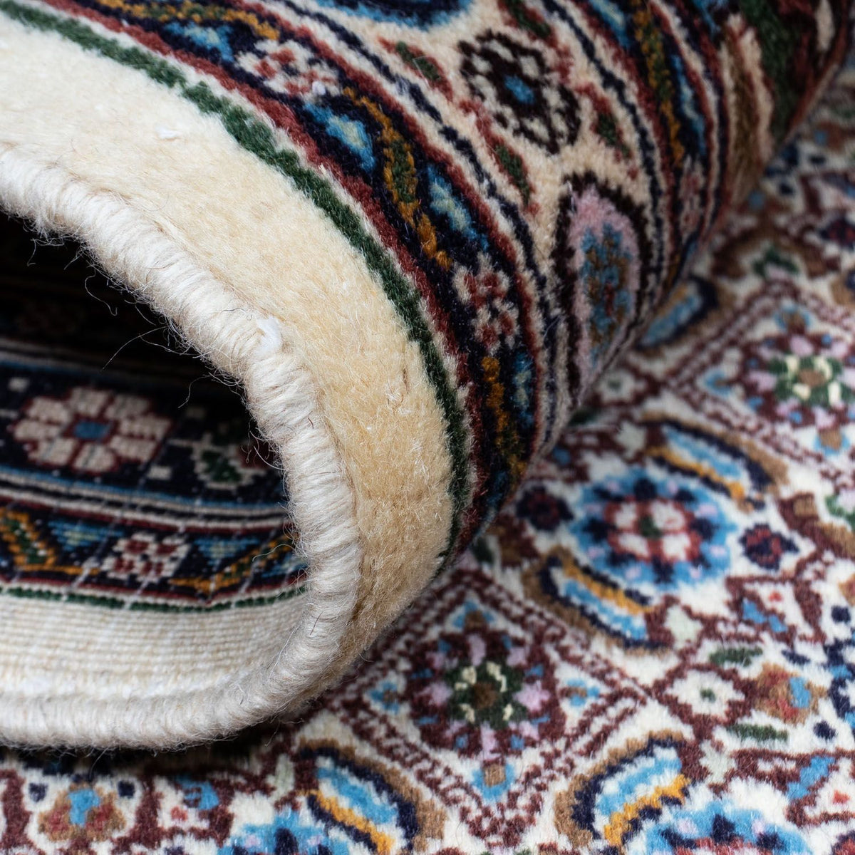 Persisk matta - Classic - 242 x 155 cm - beige