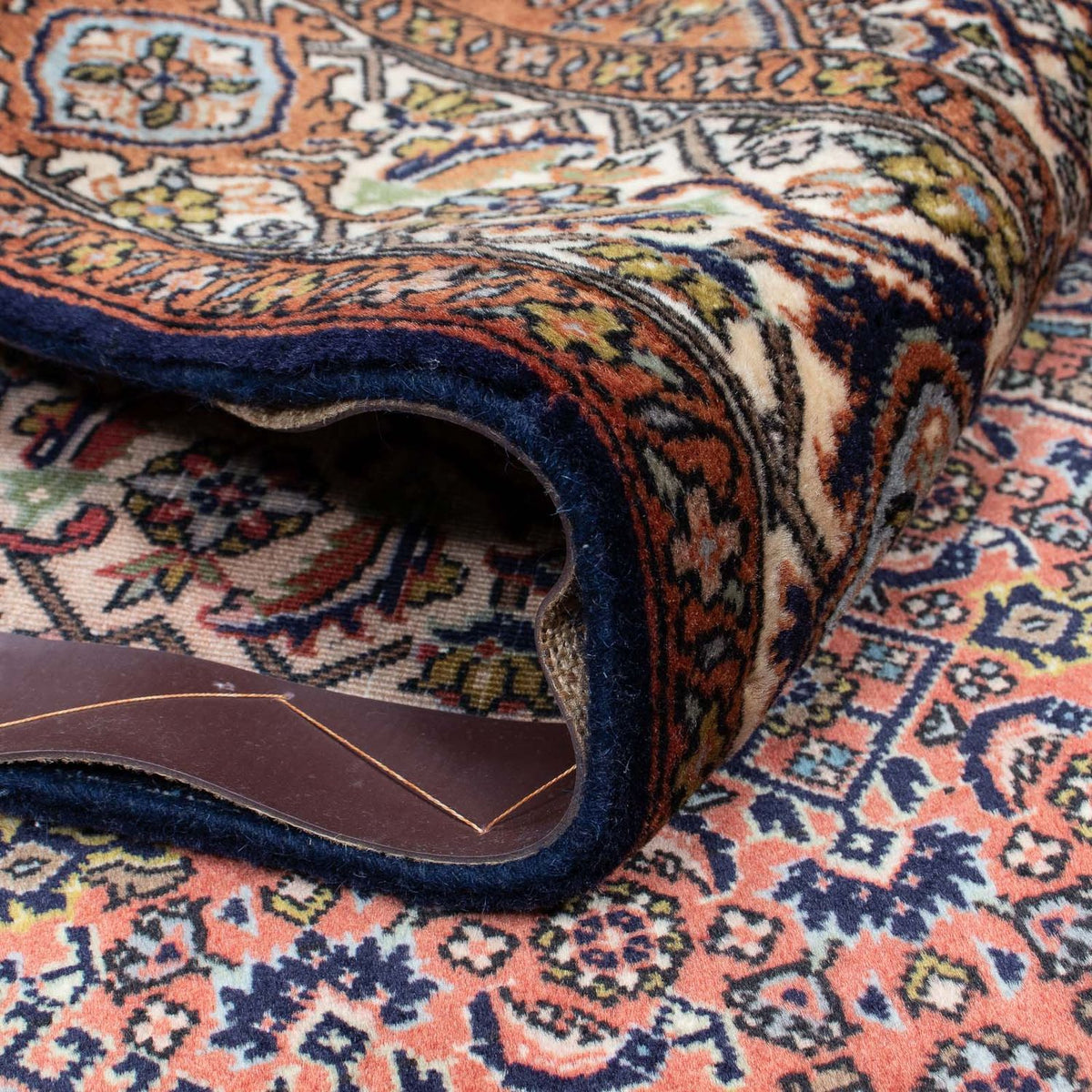 Persisk matta - Bijar - 210 x 136 cm - ljusröd