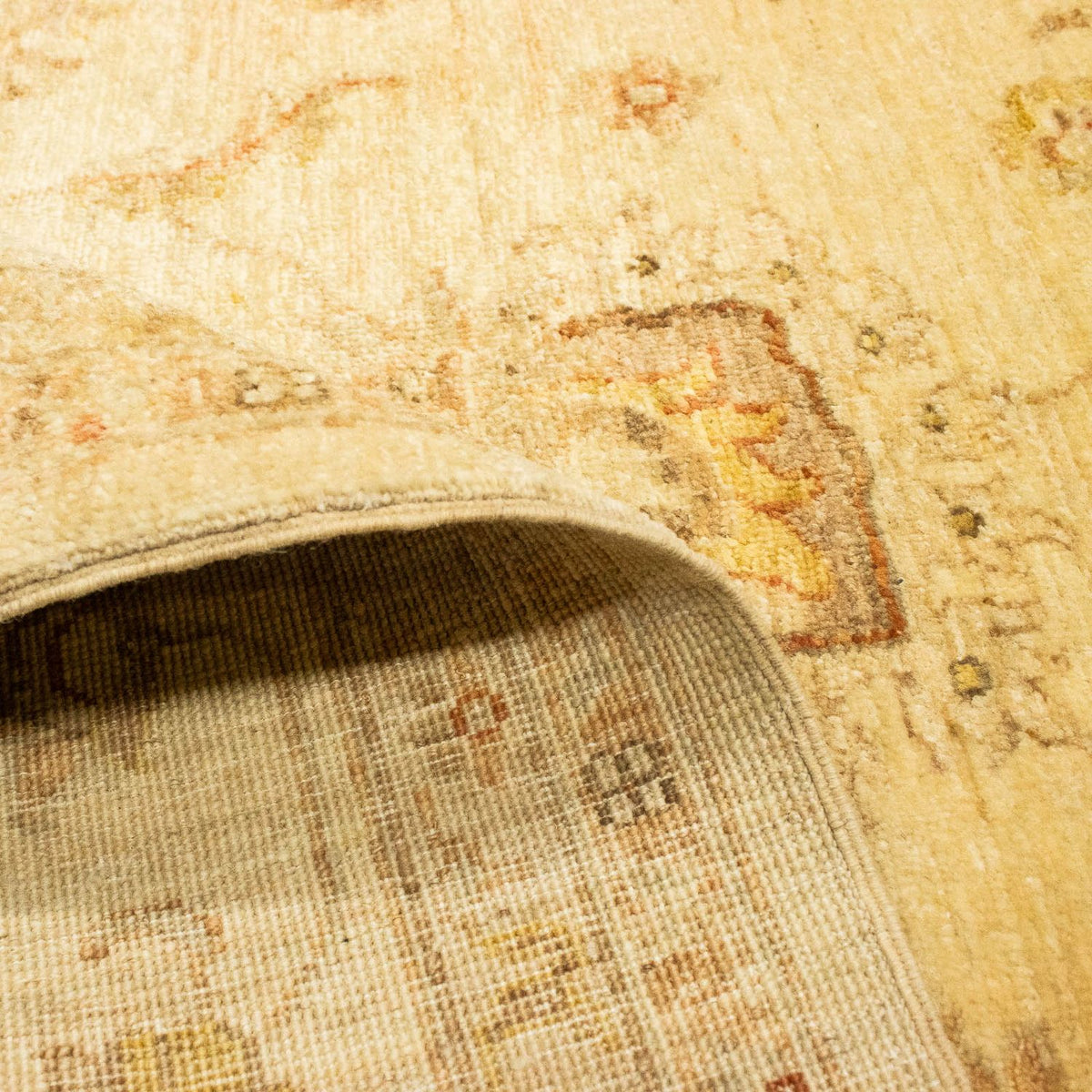 Ziegler Carpet - 368 x 254 cm - beige