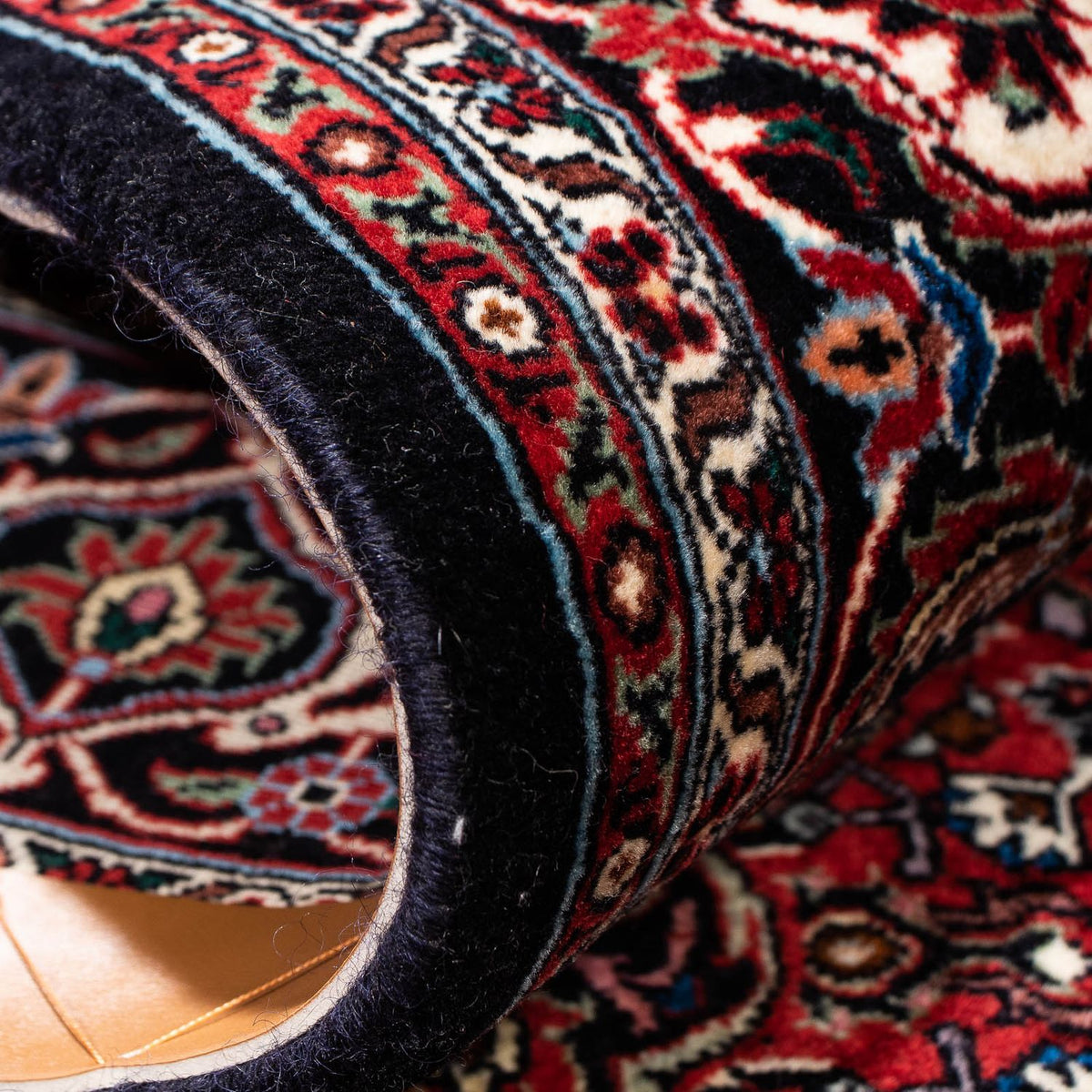 Persisk matta - Bijar - 248 x 148 cm - mörkröd