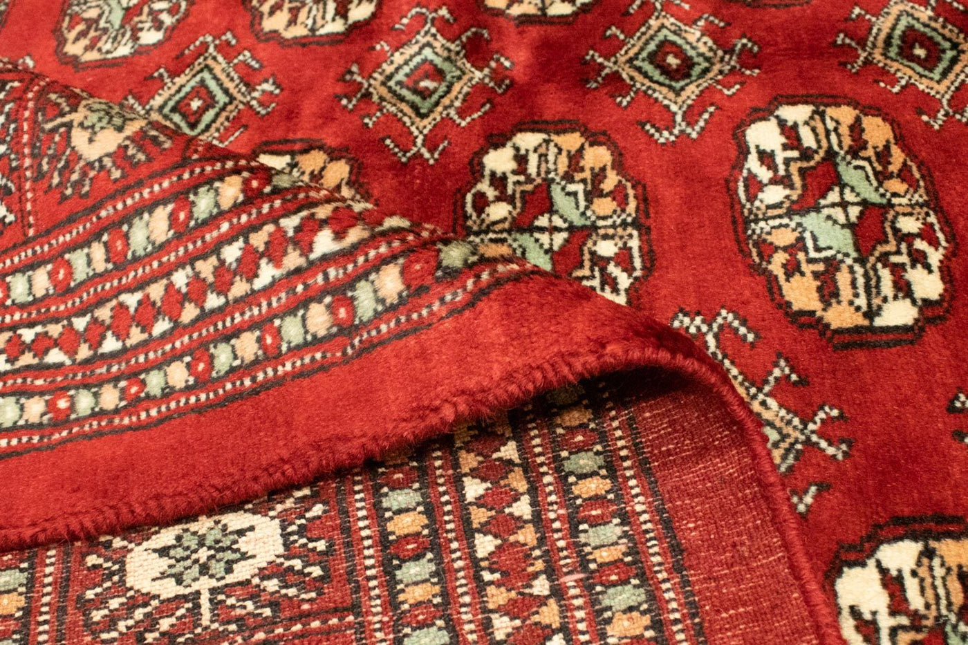 Bukhara Mattan 223x149cm - Oriental Carpet
