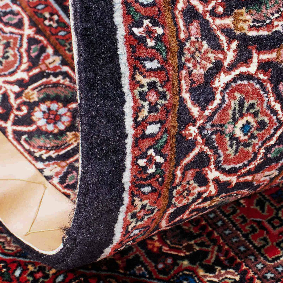 Persisk matta - Bijar - 178 x 108 cm - röd