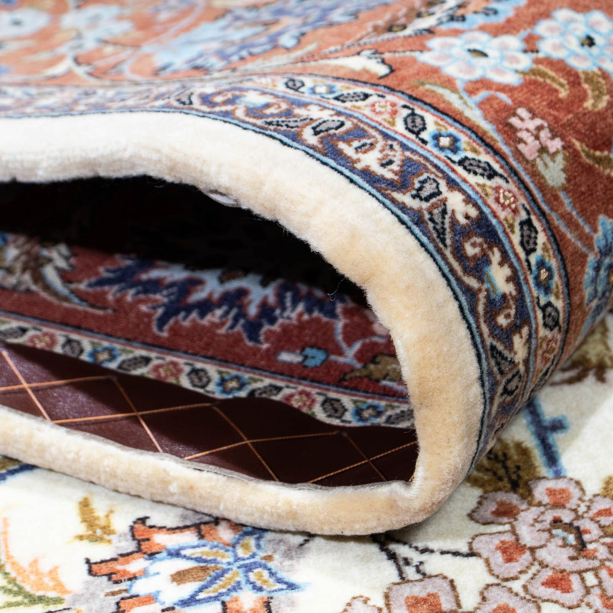 Persisk matta - Ghom - 215 x 137 cm - beige