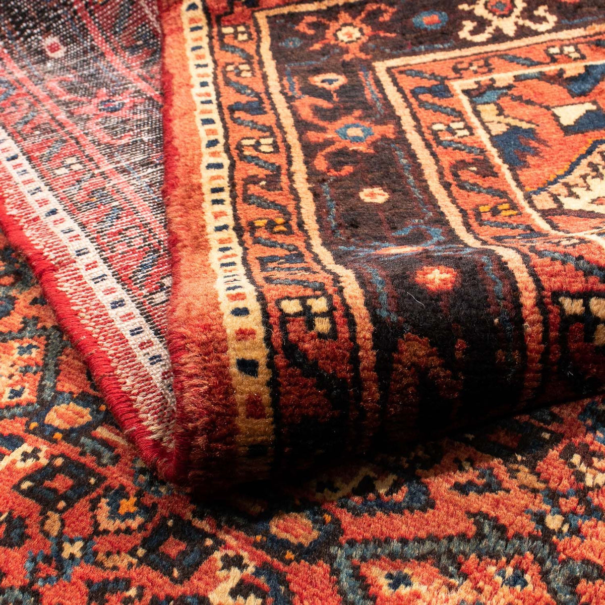 Persisk matta - Nomadic - 203 x 157 cm - mörkröd