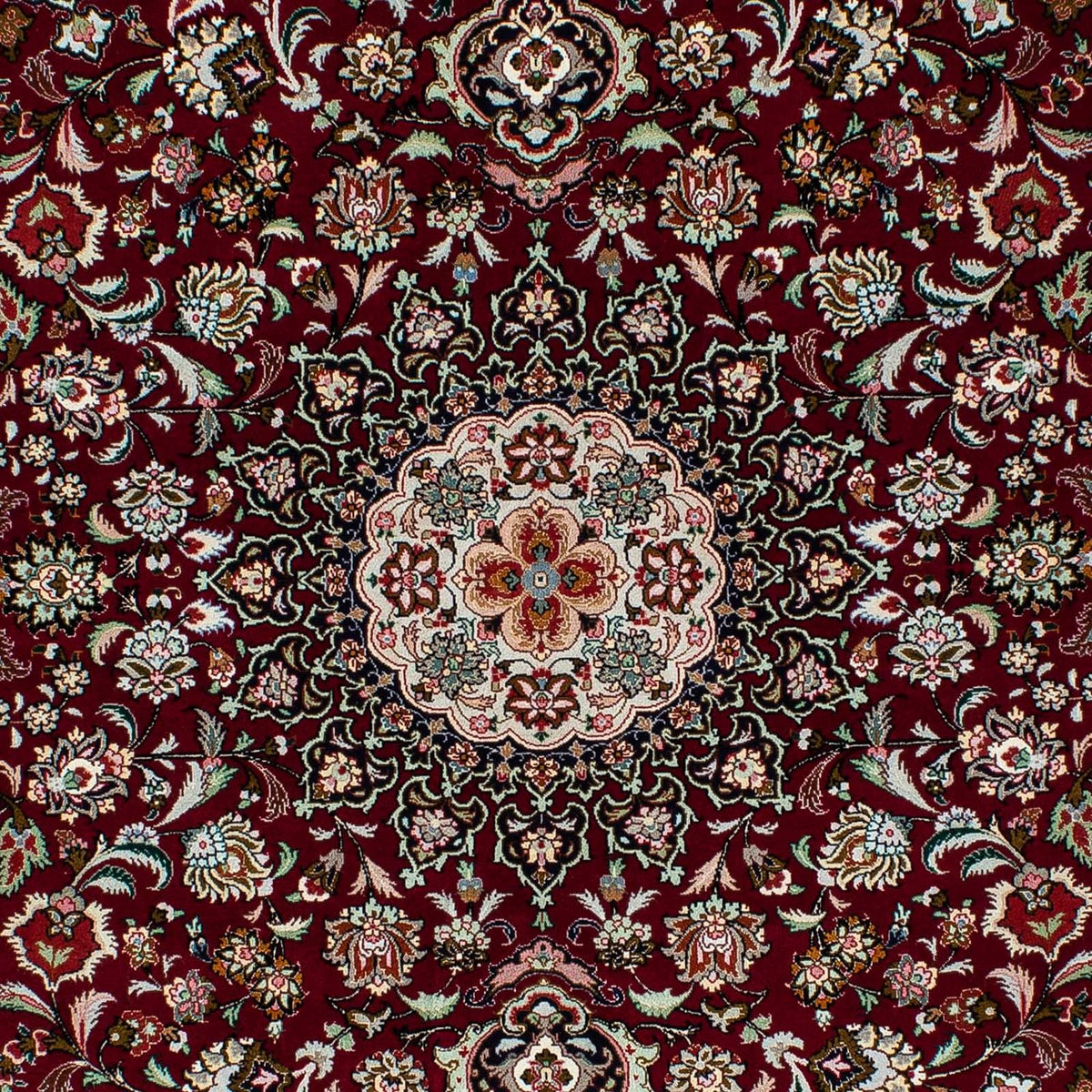 Persisk matta - Tabriz - Royal - 196 x 155 cm - mörkröd