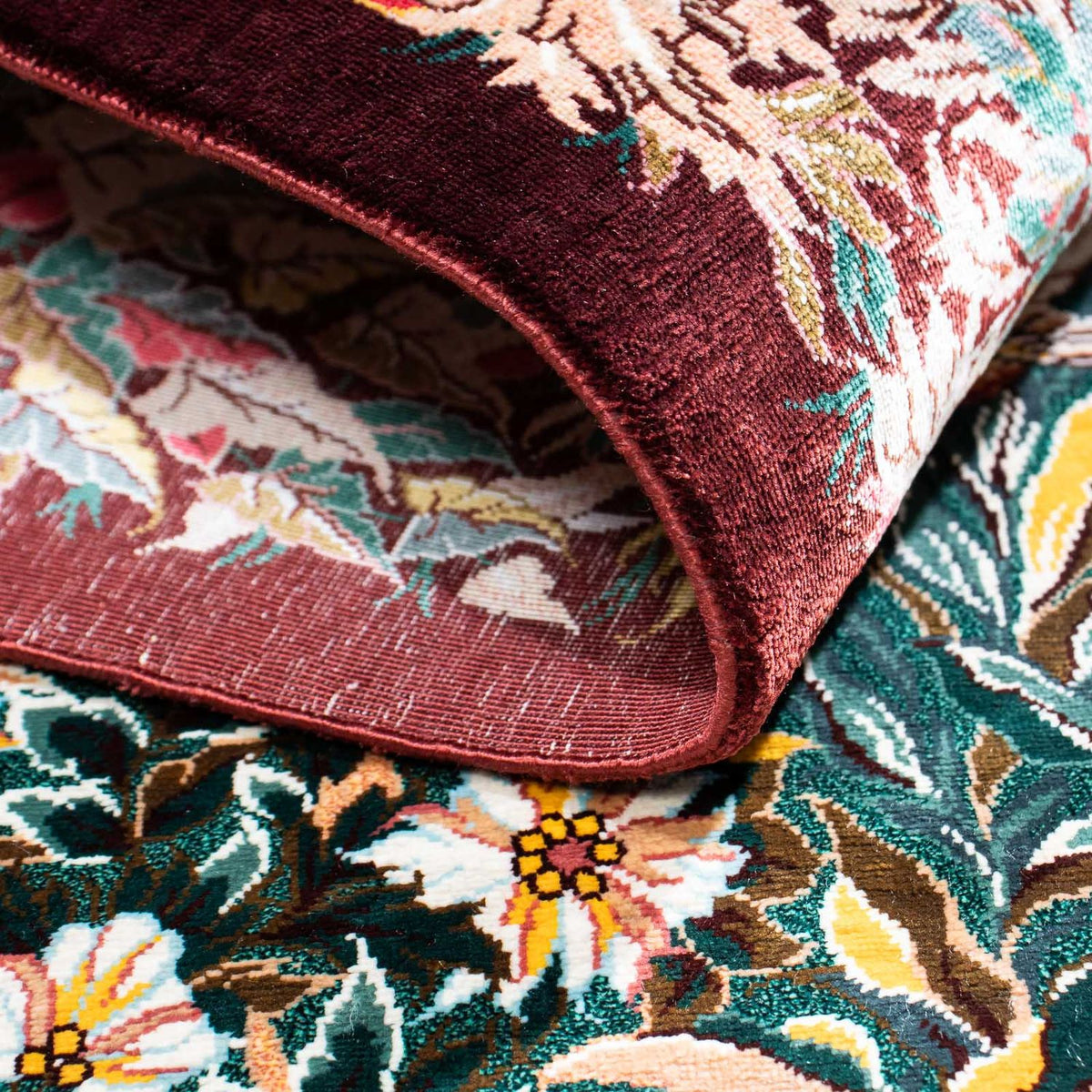 Persisk matta - Ghom - 120 x 78 cm - mörkröd