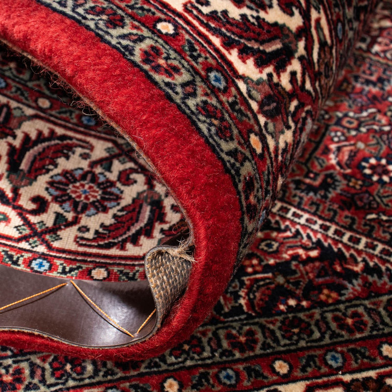 Persisk matta - Bijar kvadrat  - 152 x 148 cm - mörkröd