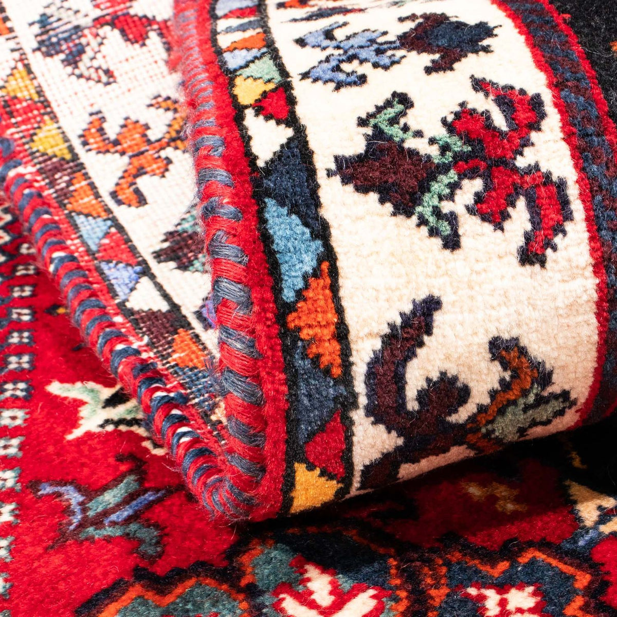 Persisk matta - Nomadic - 155 x 118 cm - mörkröd