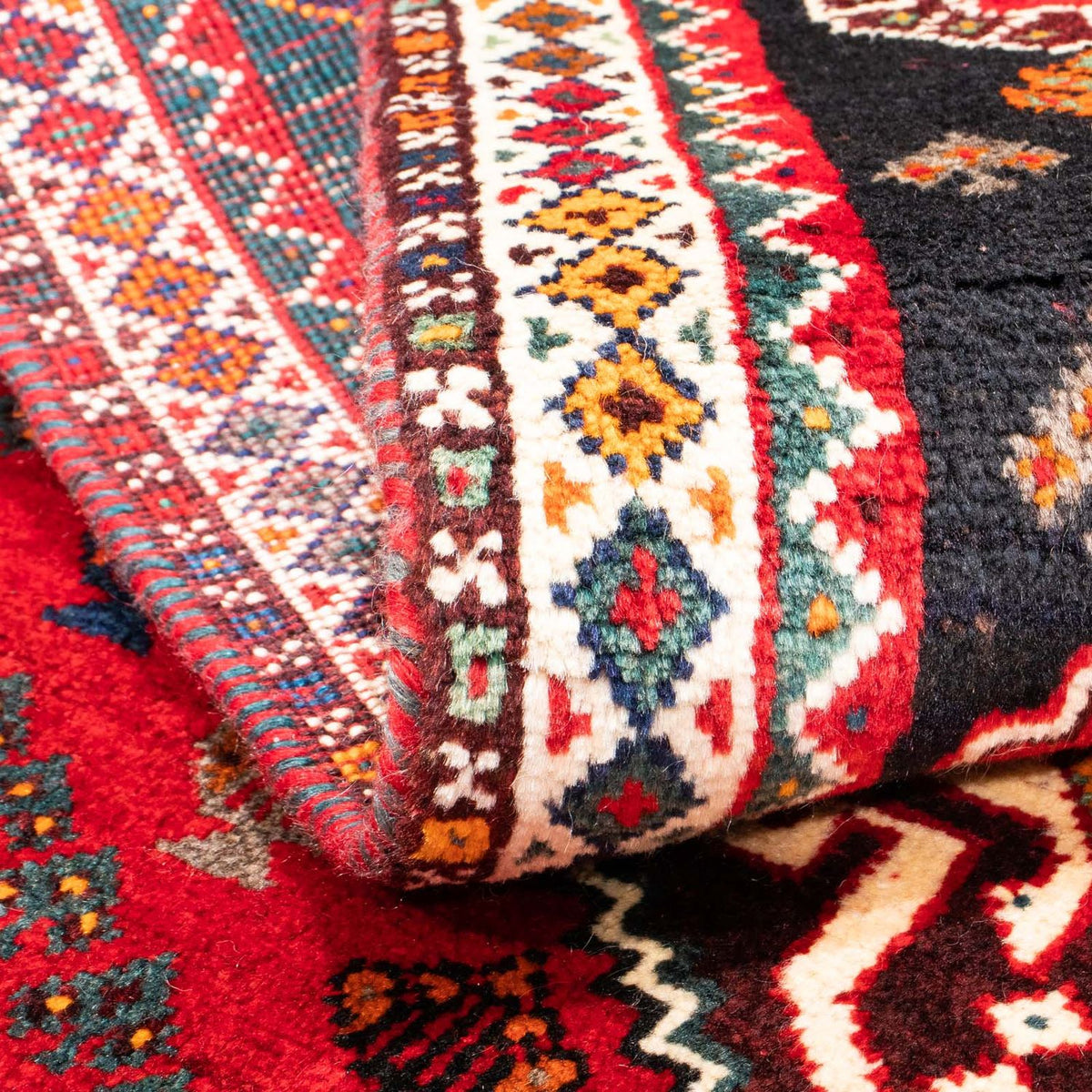 Persisk matta - Nomadic - 151 x 106 cm - mörkröd