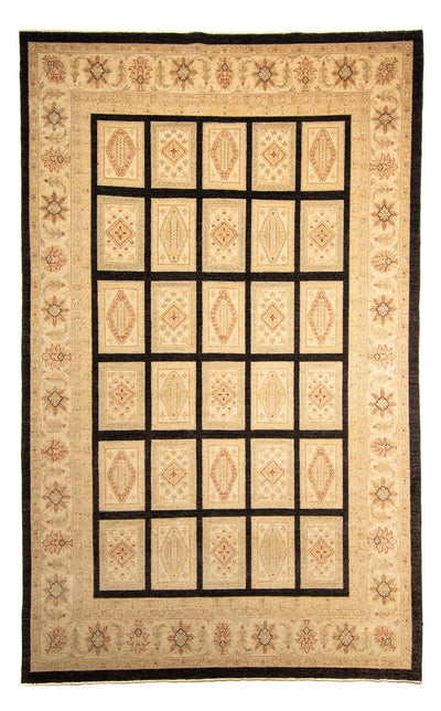 Bakhtiari Mattan 239x377cm - Oriental Carpet