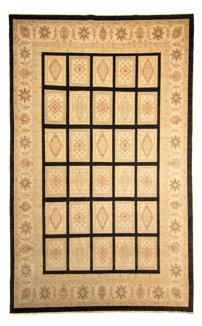 Ziegler Carpet - Bakhtiari - 377 x 239 cm - ljusbeige