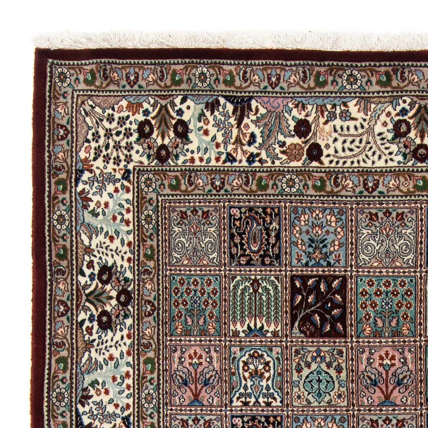 Moud Mattan 236x177cm - Persisk matta