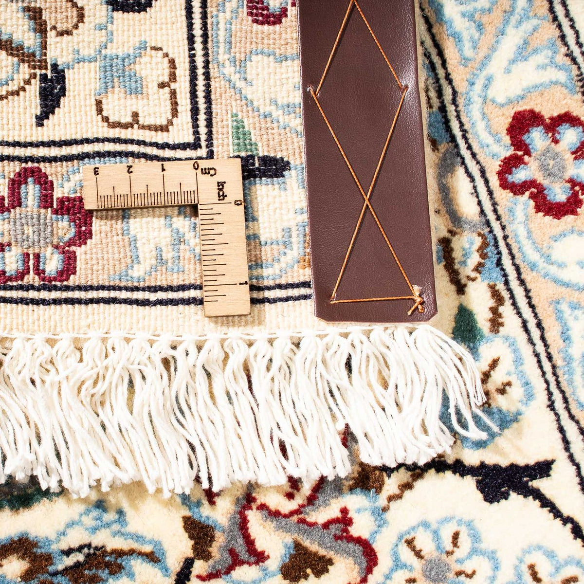 Persisk matta - Nain - Royal - 232 x 156 cm - beige