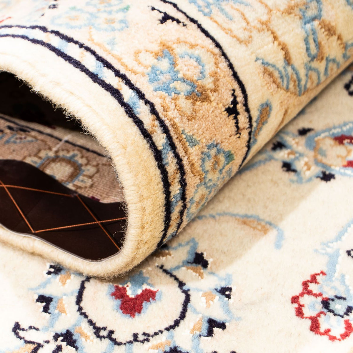 Persisk matta - Nain - Royal - 236 x 176 cm - beige