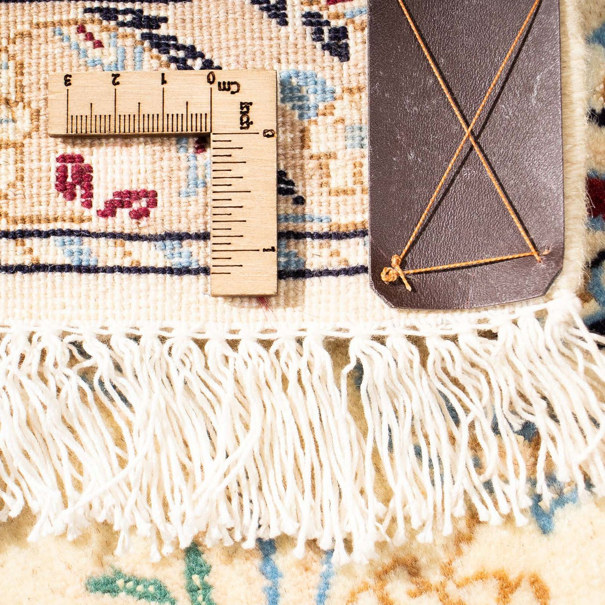 Persisk matta - Nain - Royal - 236 x 176 cm - beige