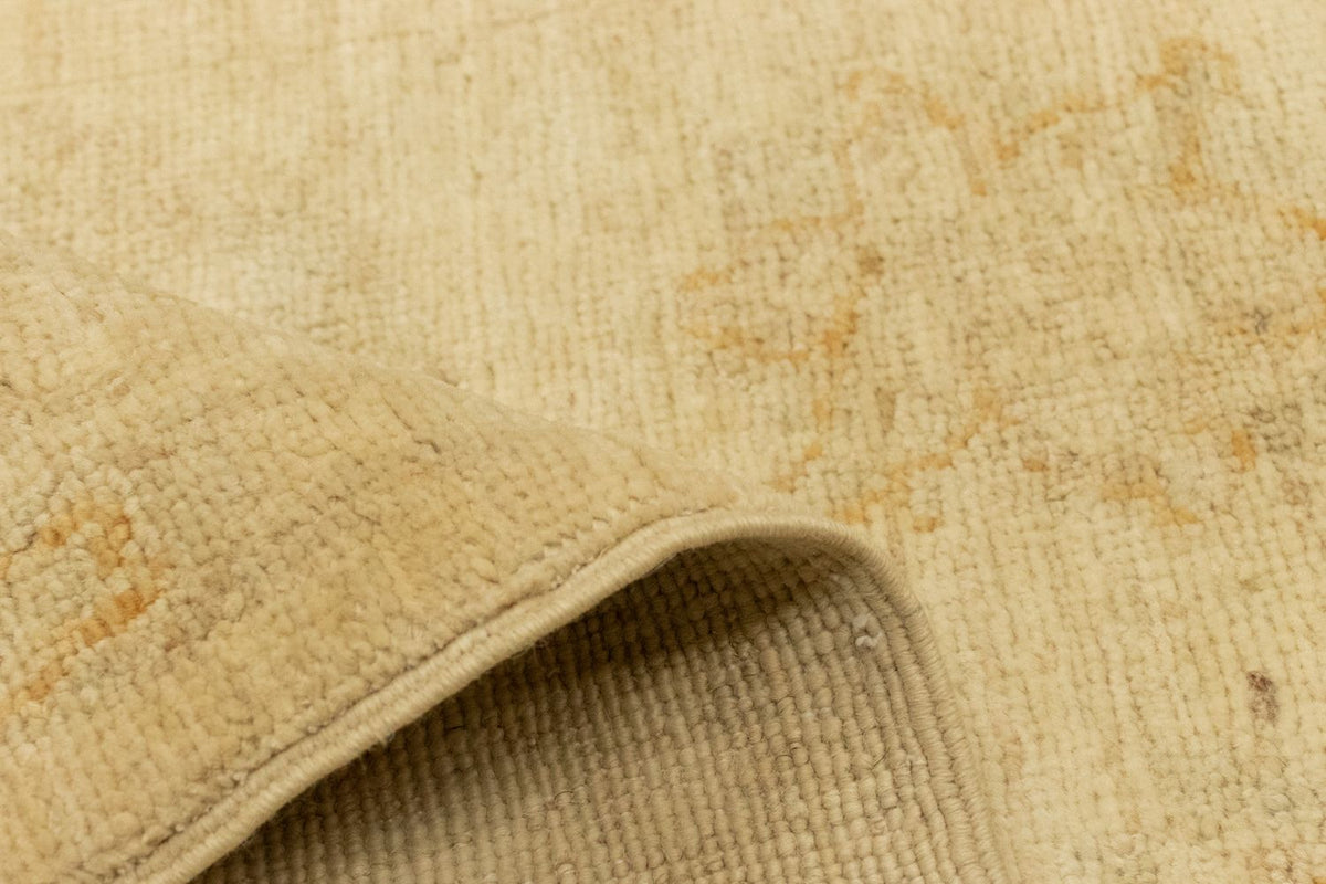Ziegler Carpet - 136 x 85 cm - beige